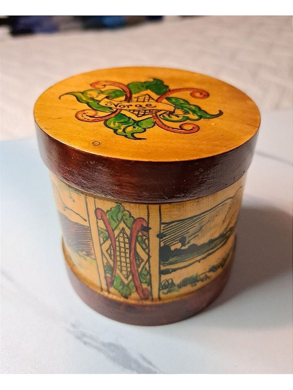 Vintage Norwegian Scandinavian Hand-Painted Folk Art Wooden Box 3"